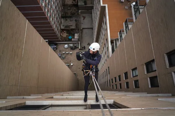 درزگیری نمای ساختمان با طناب تهران